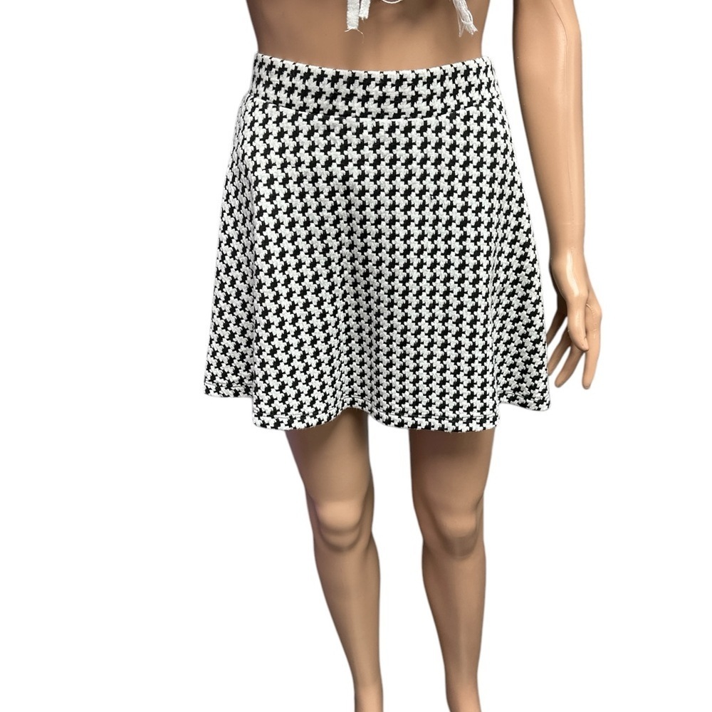 Hot Kiss - EC - Houndstooth A-Line Skirt